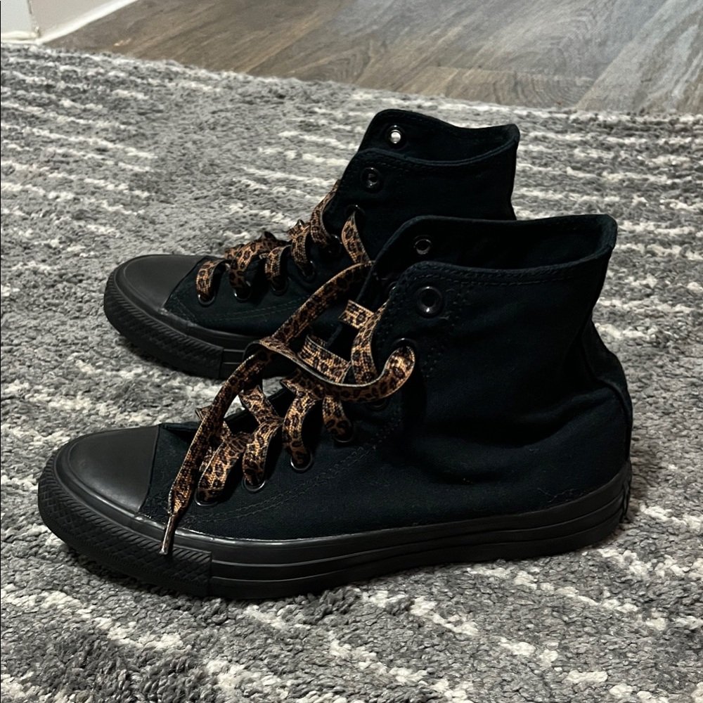 Hi-Top Solid Black Converse